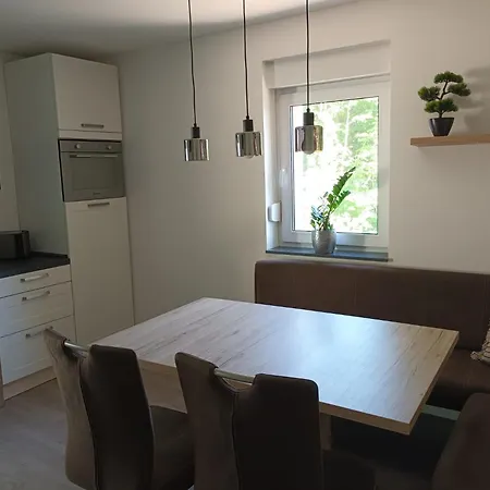 Semesterbostad Haus Am Wald *