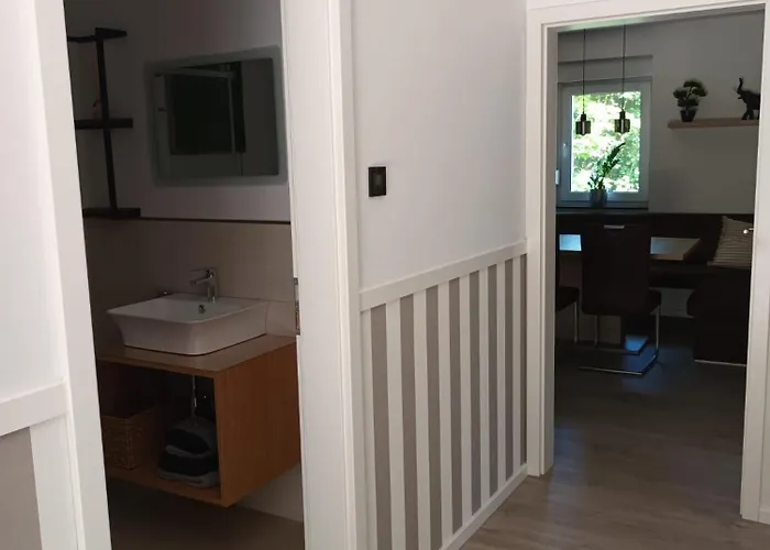 Haus Am Wald بيت للعطل Weida